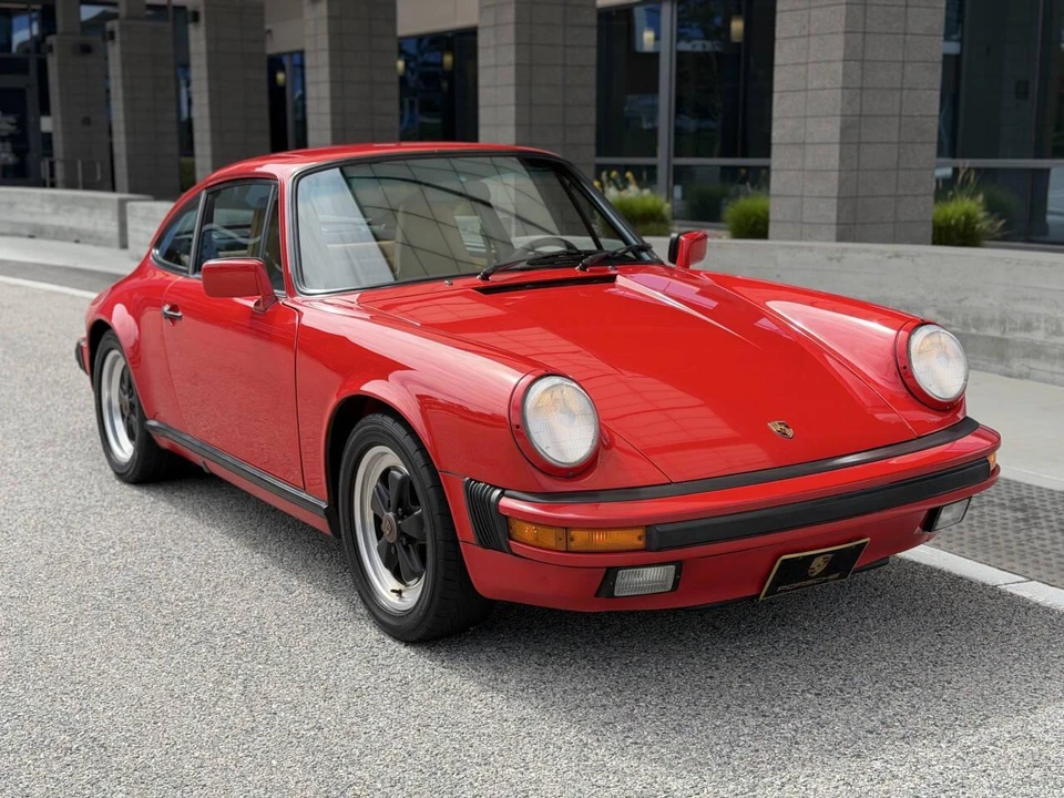 1988 Porsche 911 Carrera 3.2 - Image 26 of 31
