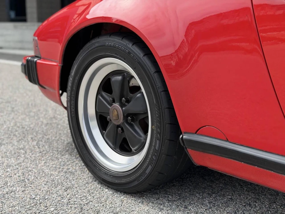 1988 Porsche 911 Carrera 3.2 - Image 28 of 31