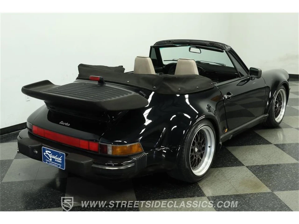 1988 Porsche 911 Carrera 3.2 - Image 10 of 31