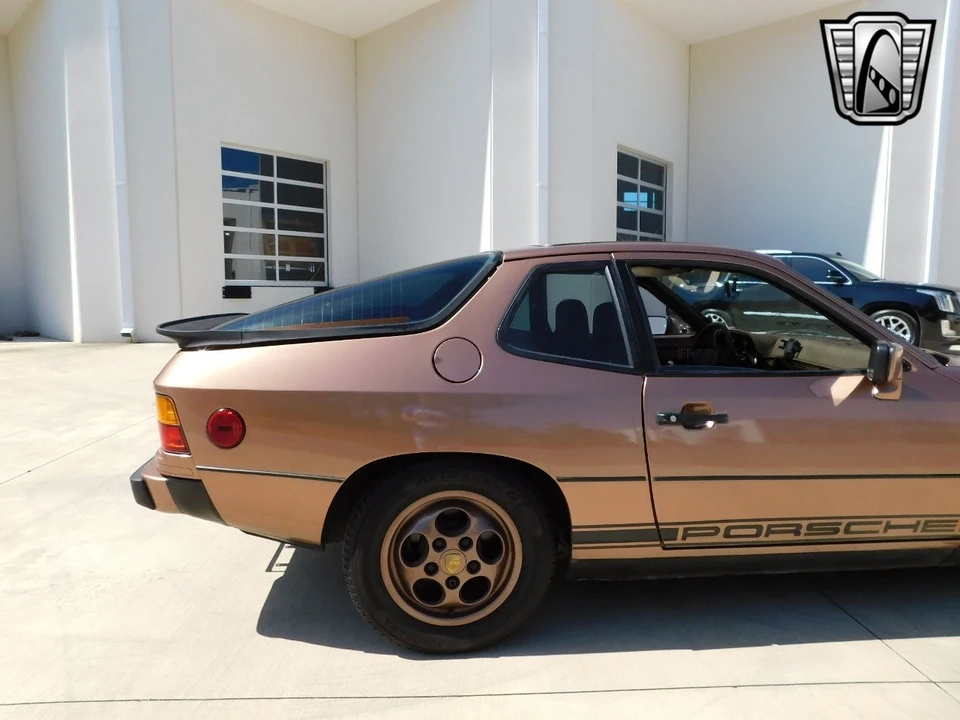 1988 Porsche 924 S - Image 13 of 21