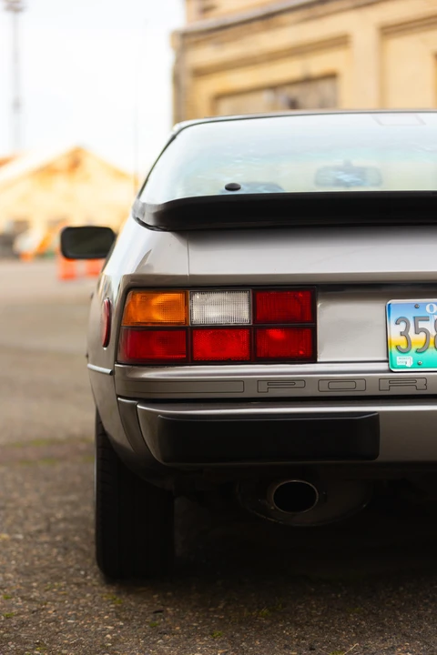1988 Porsche 924 S - Image 26 of 31