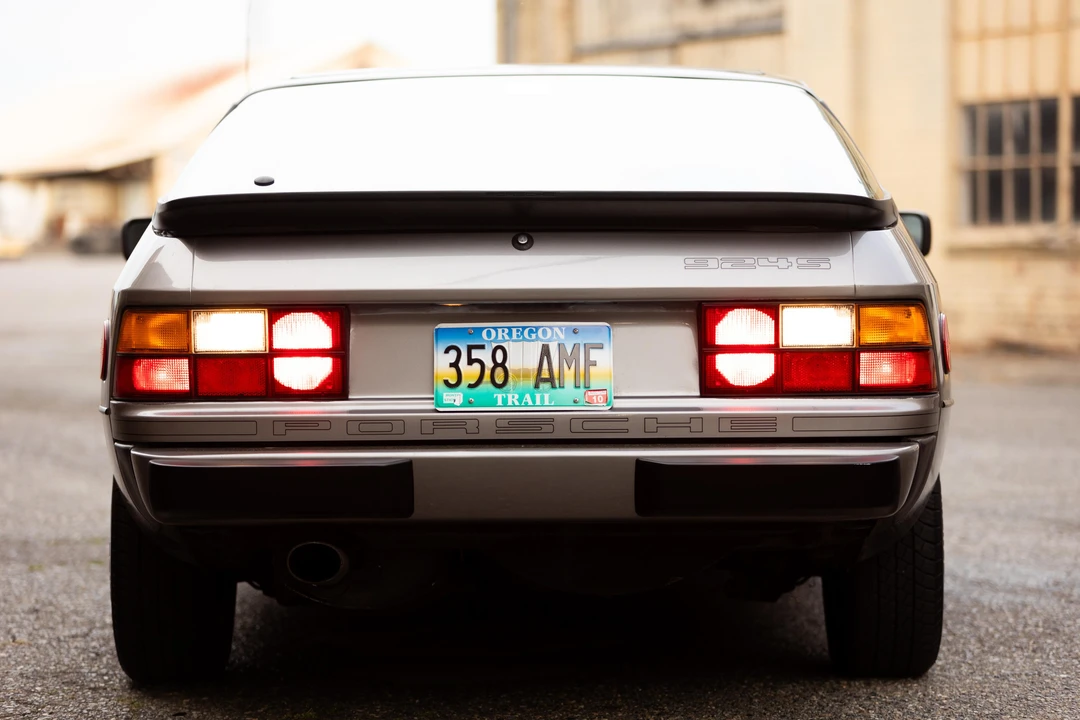 1988 Porsche 924 S - Image 12 of 31