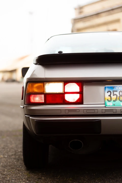 1988 Porsche 924 S - Image 27 of 31