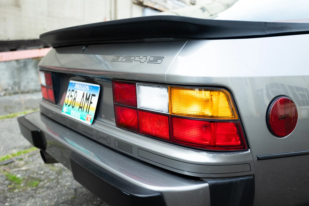 1988 Porsche 924 S - Image 28 of 31