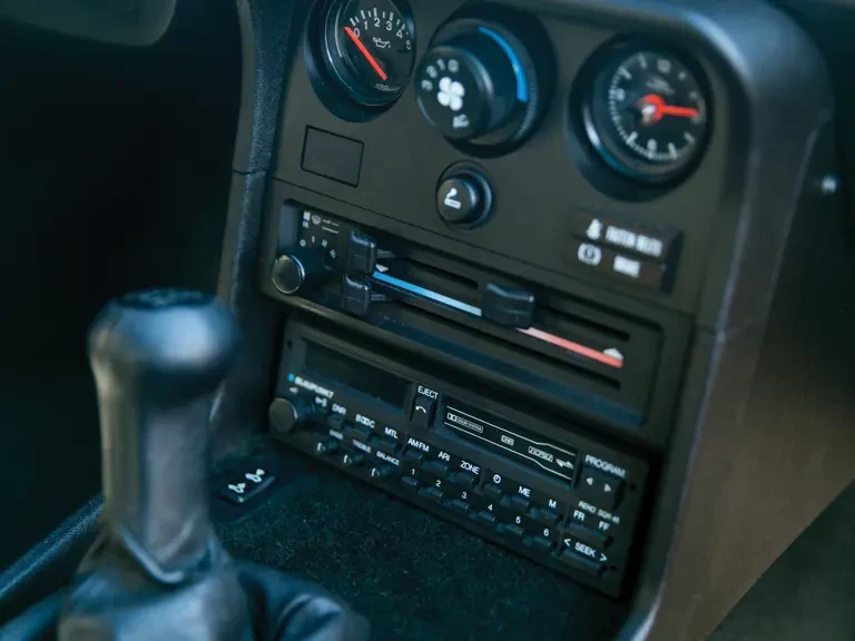 1988 Porsche 924 S - Image 14 of 23
