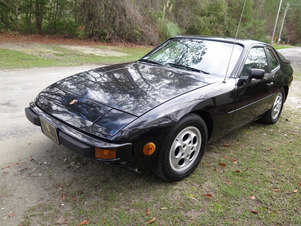 1988 Porsche 924 S - Image 7 of 31