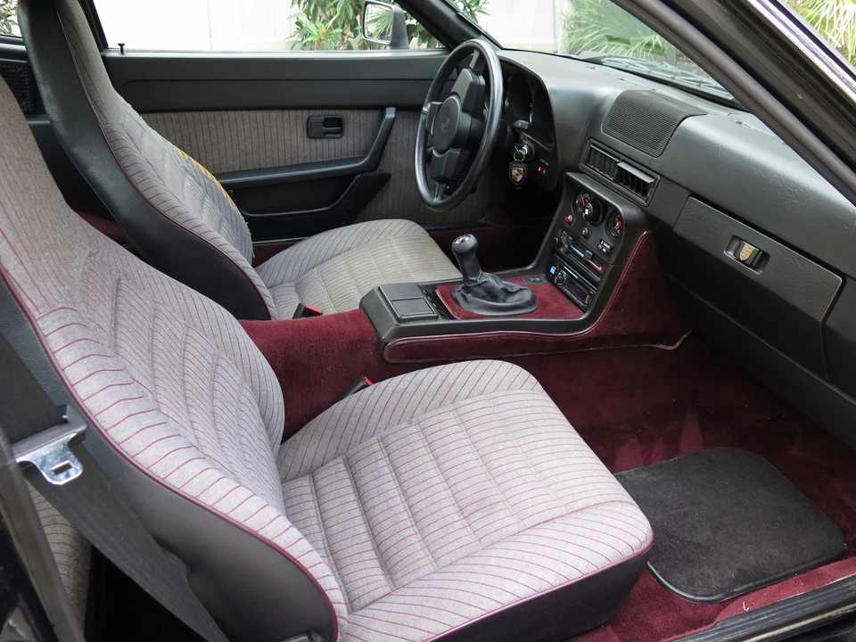 1988 Porsche 924 S - Image 21 of 31