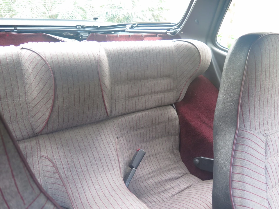 1988 Porsche 924 S - Image 24 of 31