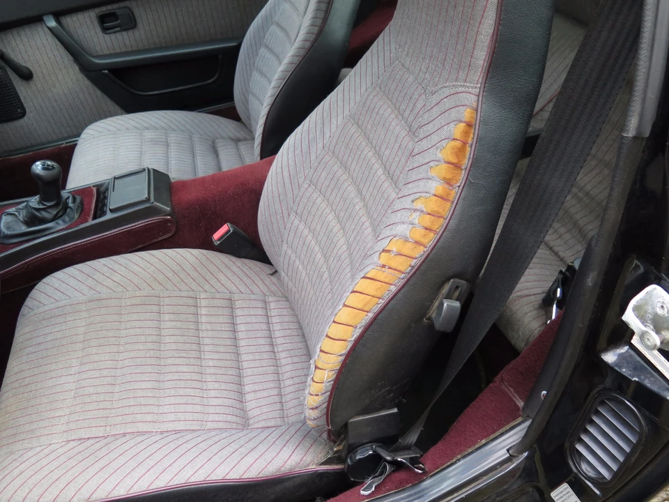 1988 Porsche 924 S - Image 17 of 31