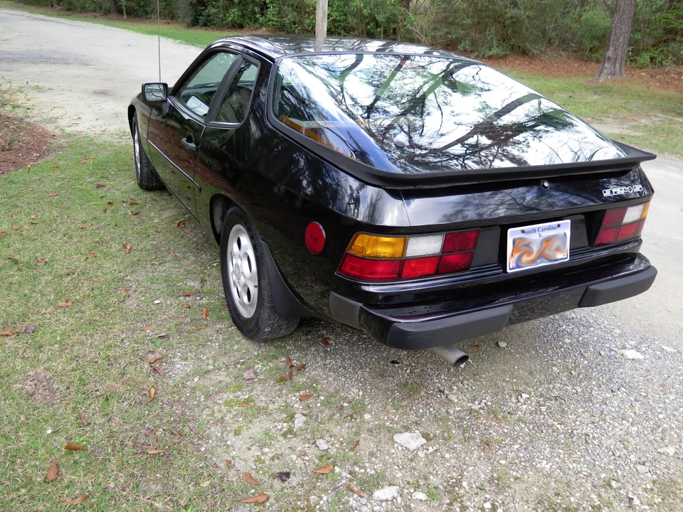 1988 Porsche 924 S - Image 12 of 31