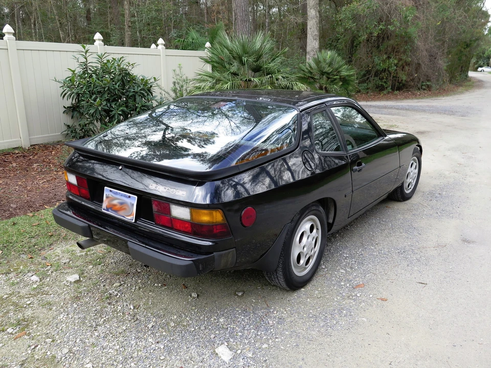 1988 Porsche 924 S - Image 10 of 31