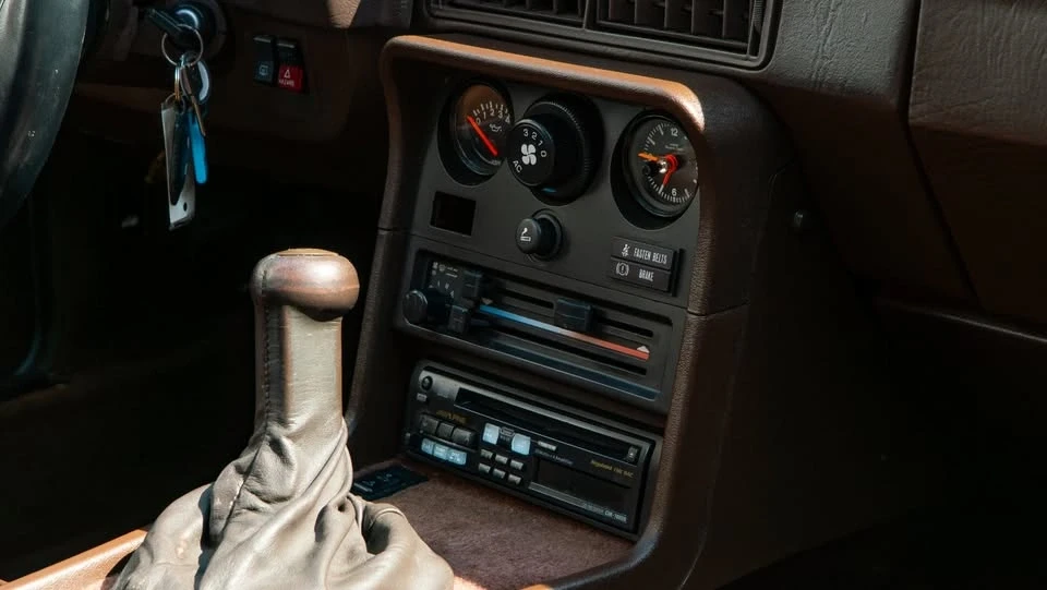 1988 Porsche 924 S - Image 9 of 19