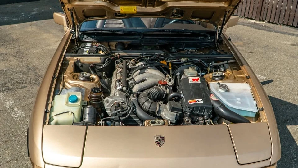 1988 Porsche 924 S - Image 11 of 19