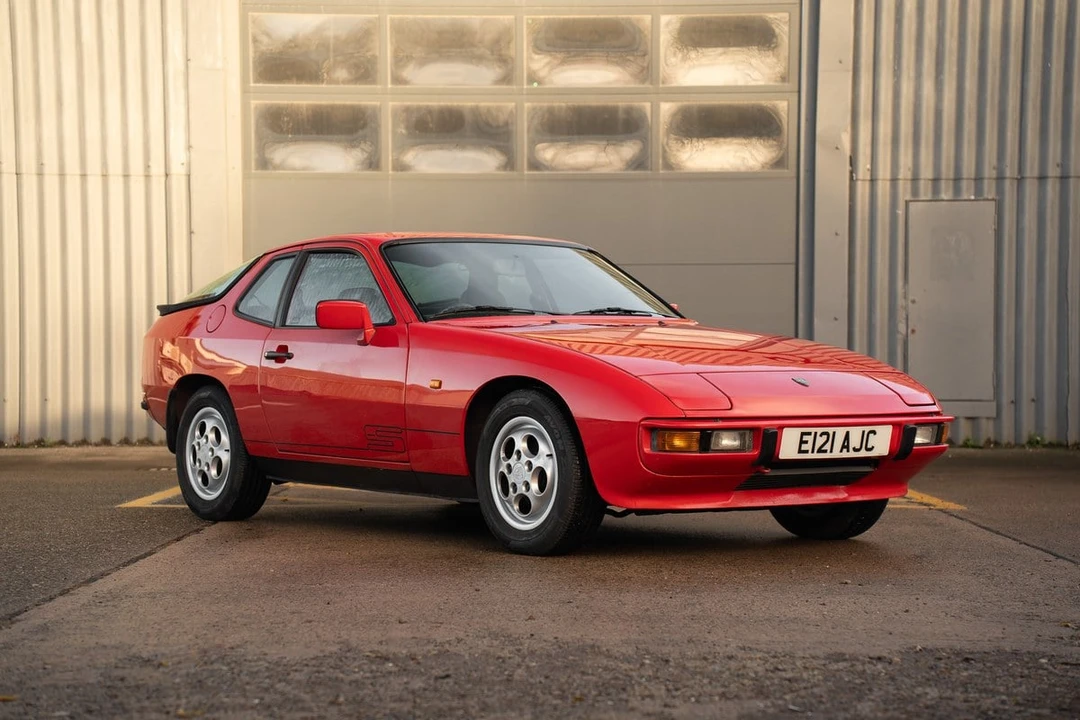 1988 Porsche 924 S - Image 2 of 30