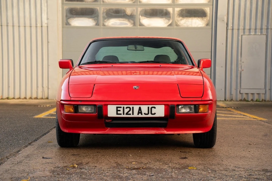 1988 Porsche 924 S - Image 6 of 30