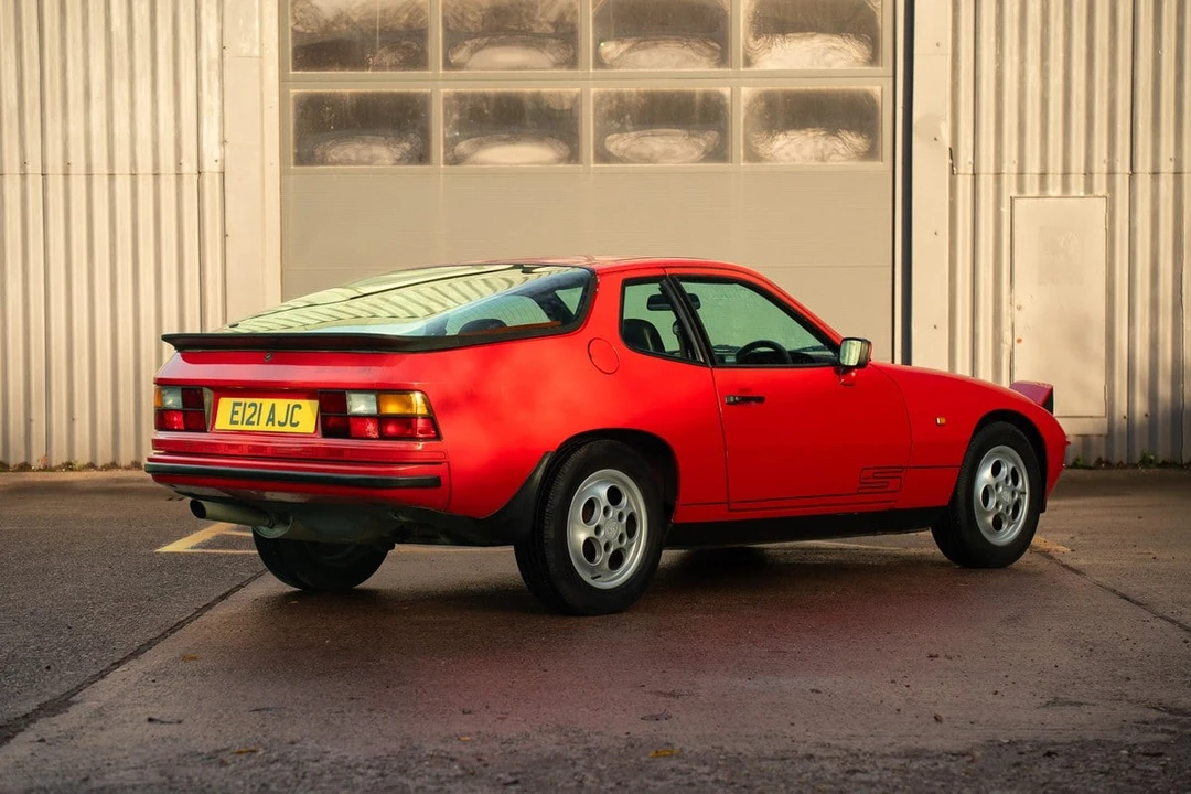 1988 Porsche 924 S - Image 14 of 30