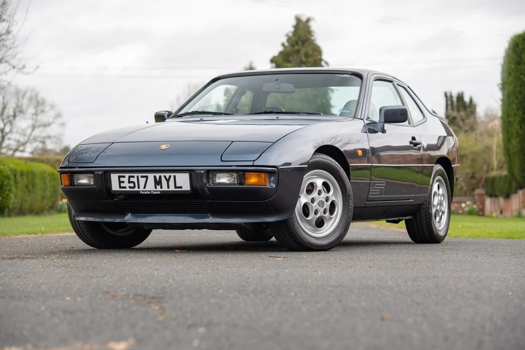 1988 Porsche 924 S - Image 7 of 30