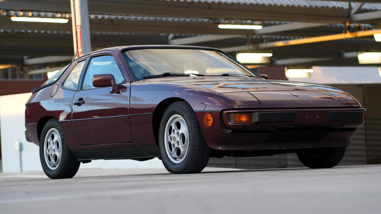 1988 Porsche 924 S - Image 17 of 31