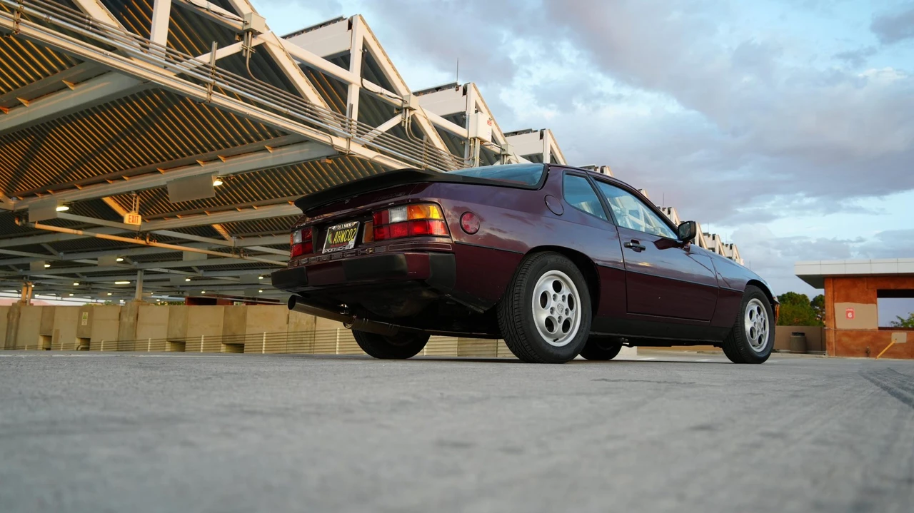 1988 Porsche 924 S - Image 30 of 31