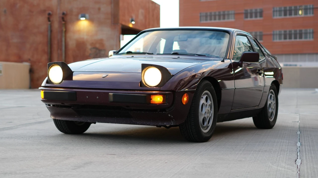 1988 Porsche 924 S - Image 12 of 31