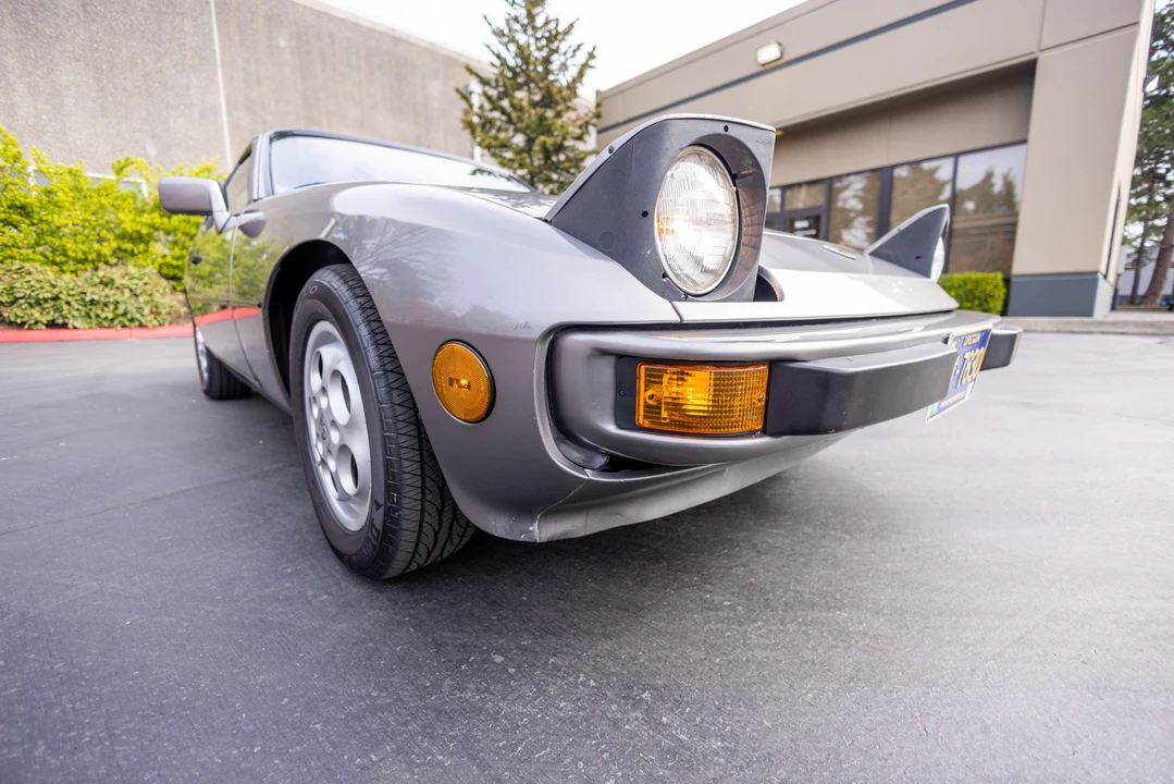 1988 Porsche 924 S - Image 17 of 31