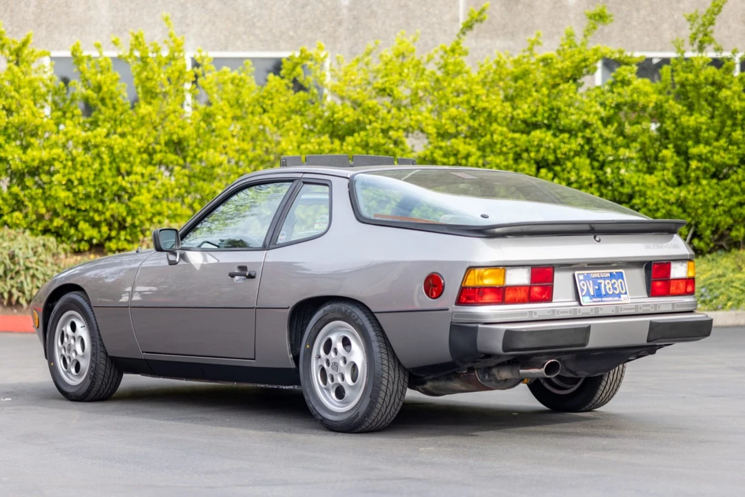 1988 Porsche 924 S - Image 7 of 31