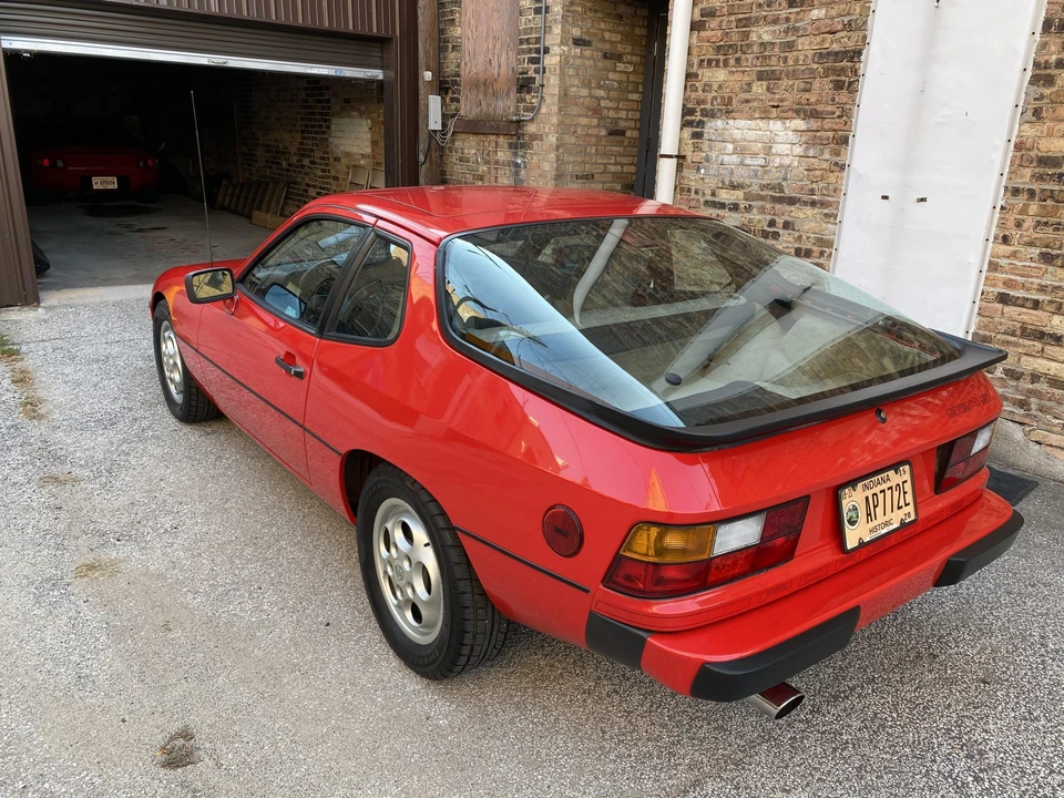 1988 Porsche 924 S - Image 12 of 31