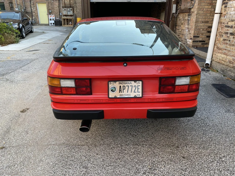 1988 Porsche 924 S - Image 10 of 31