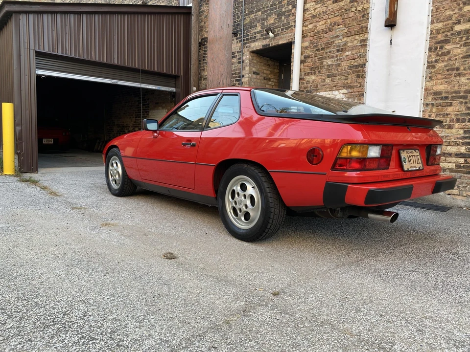 1988 Porsche 924 S - Image 13 of 31