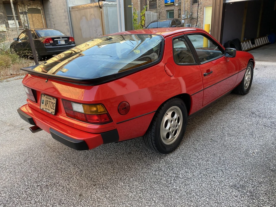 1988 Porsche 924 S - Image 24 of 31