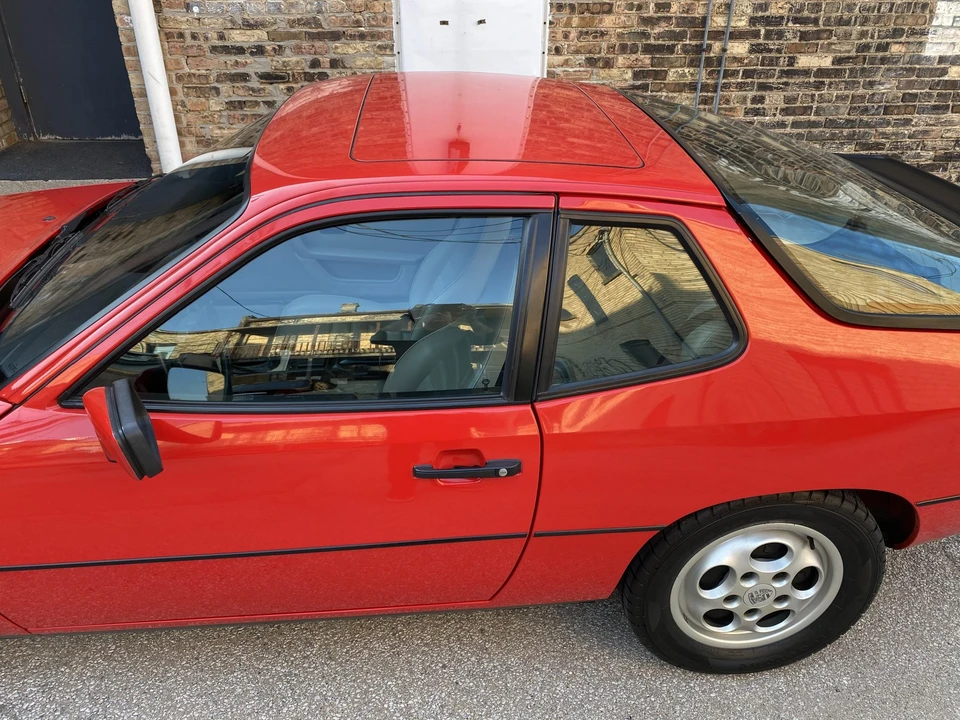 1988 Porsche 924 S - Image 30 of 31