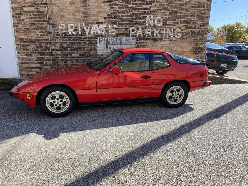 1988 Porsche 924 S - Image 26 of 31