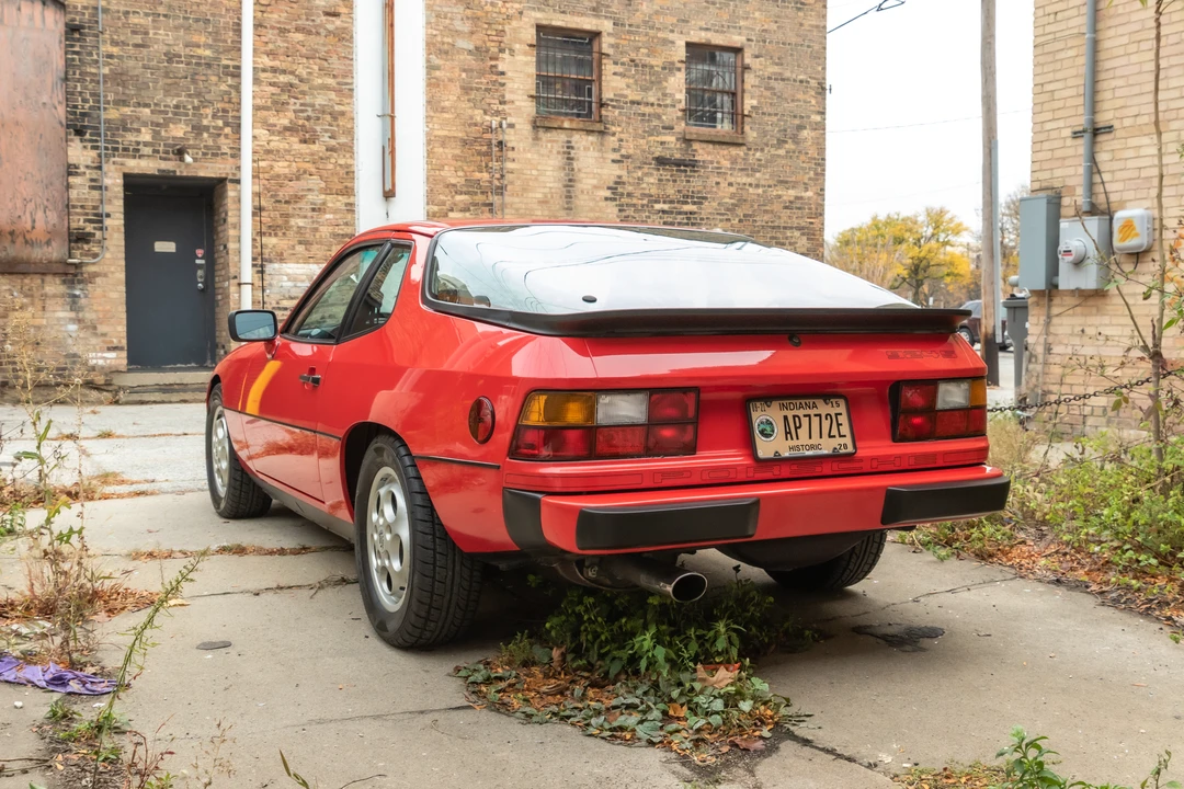 1988 Porsche 924 S - Image 9 of 31
