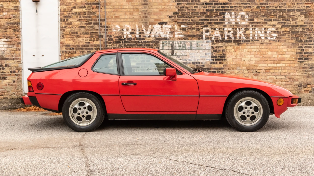 1988 Porsche 924 S - Image 6 of 31