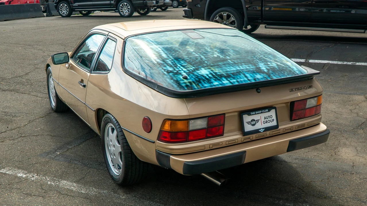 1988 Porsche 924 S - Image 13 of 31