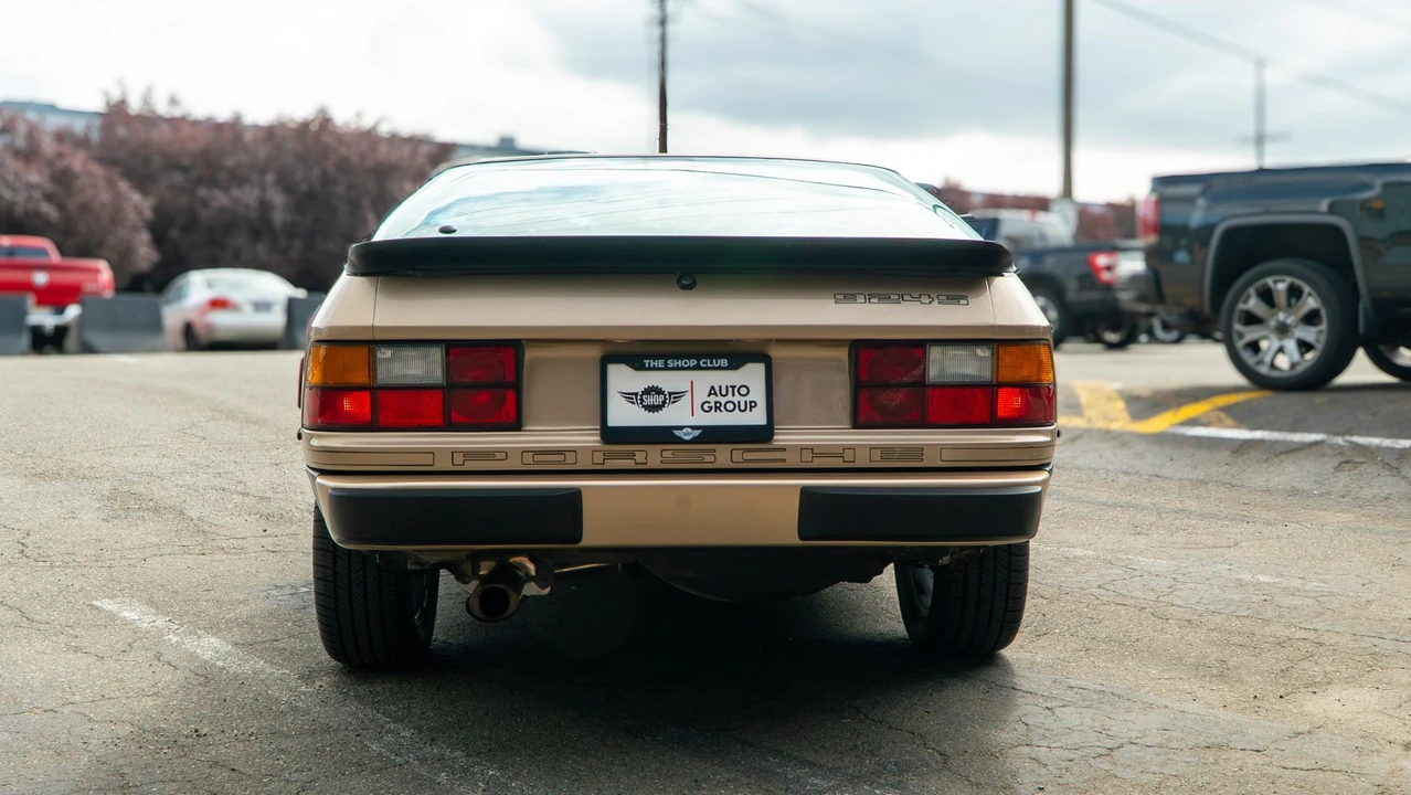 1988 Porsche 924 S - Image 11 of 31