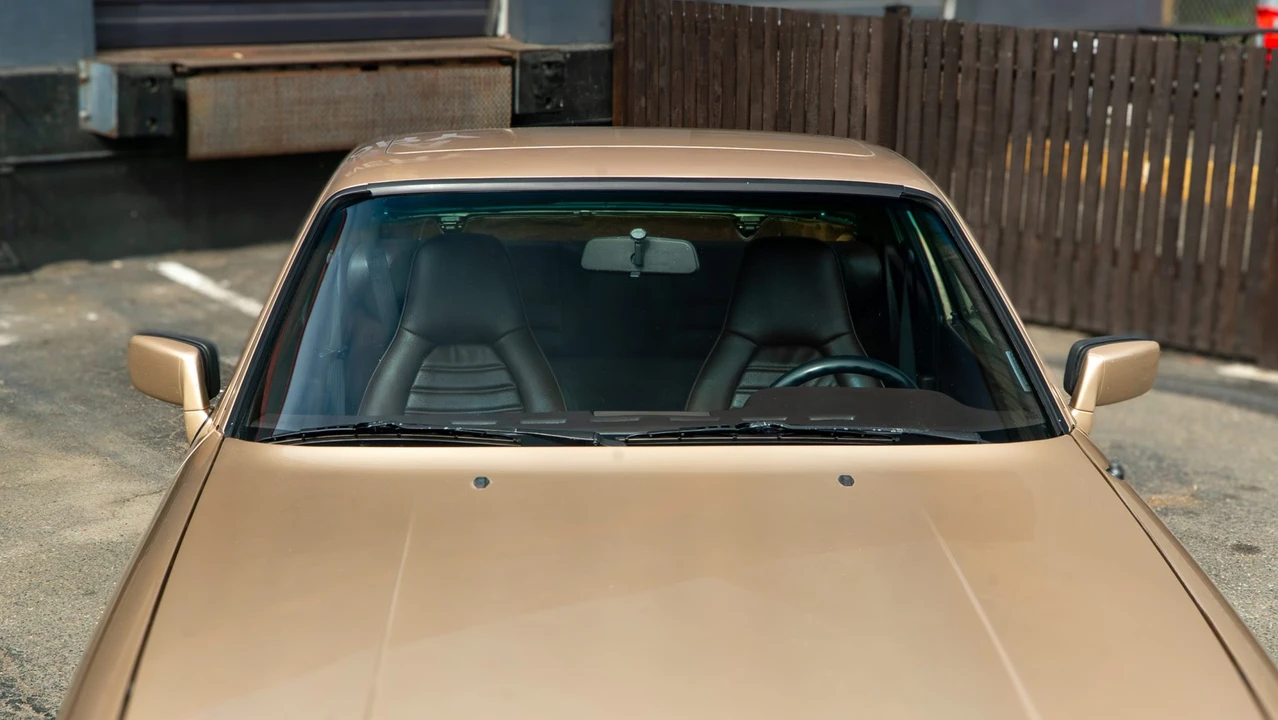 1988 Porsche 924 S - Image 18 of 31