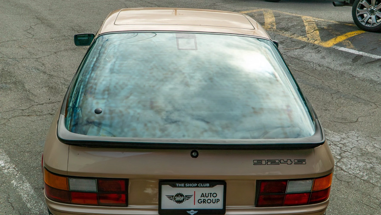 1988 Porsche 924 S - Image 21 of 31