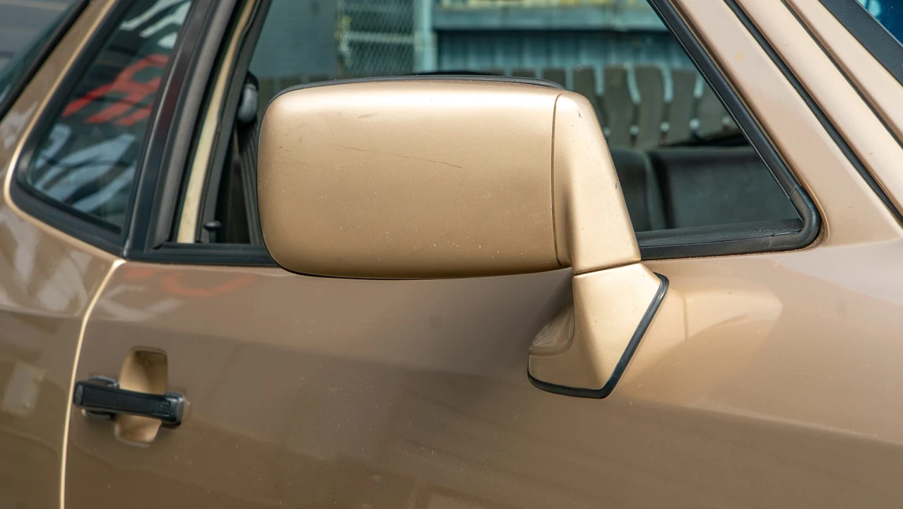 1988 Porsche 924 S - Image 28 of 31