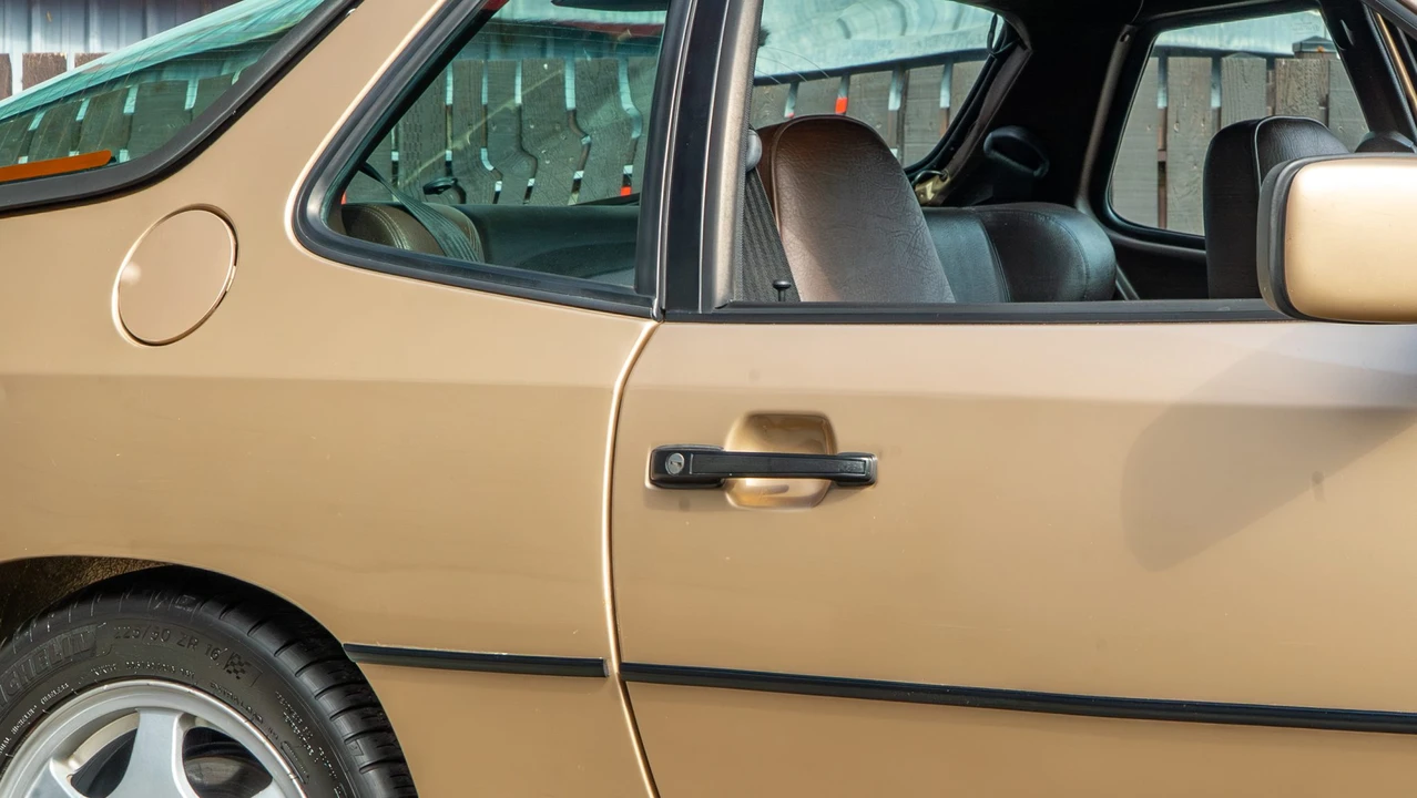1988 Porsche 924 S - Image 22 of 31
