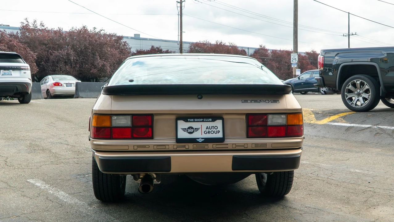 1988 Porsche 924 S - Image 12 of 31