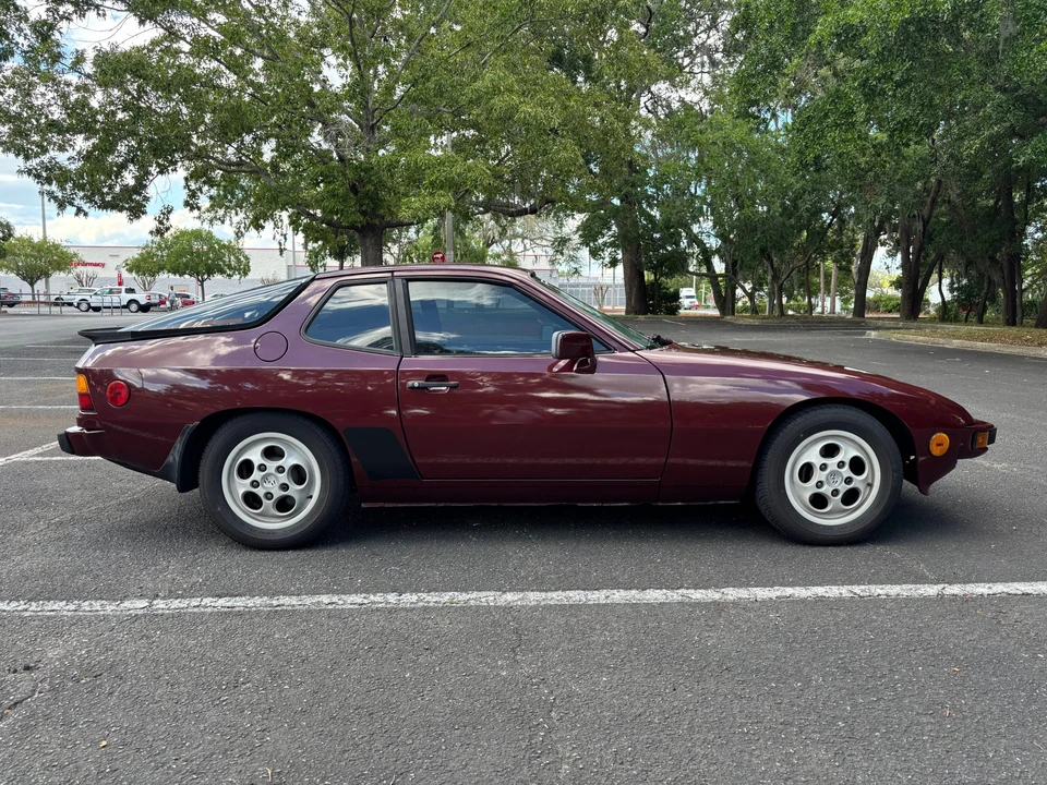1988 Porsche 924 S - Image 15 of 31