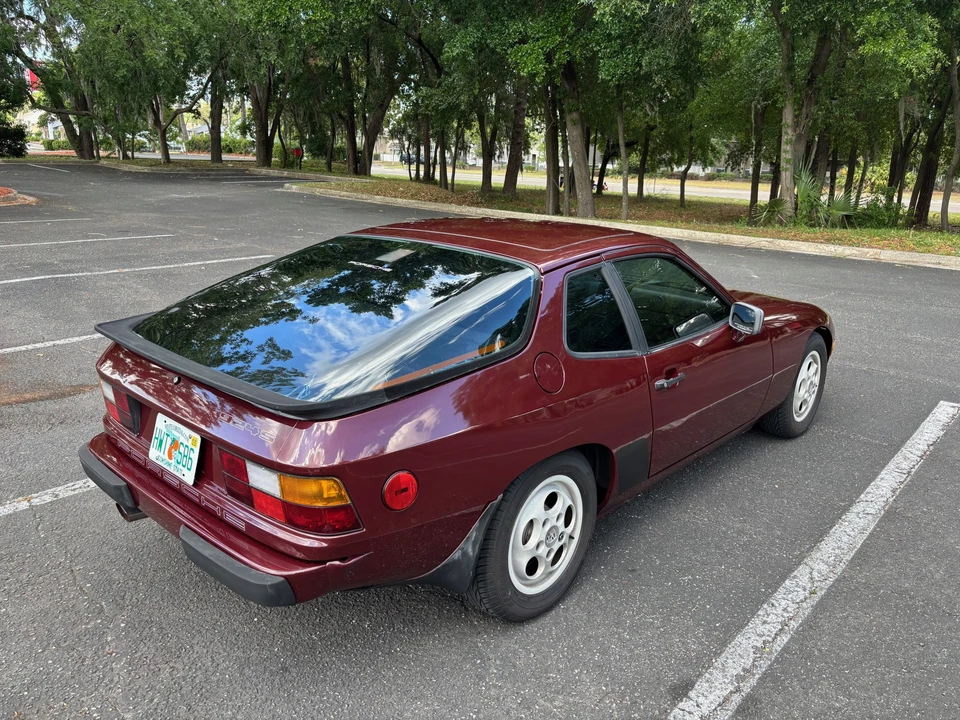 1988 Porsche 924 S - Image 17 of 31