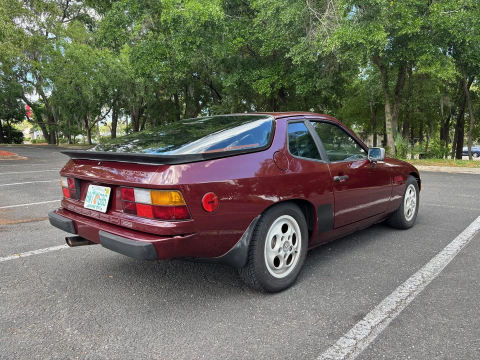 1988 Porsche 924 S - Image 18 of 31