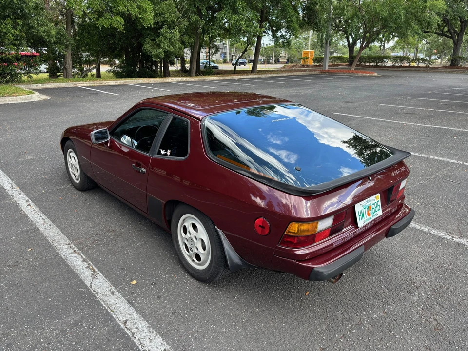 1988 Porsche 924 S - Image 24 of 31