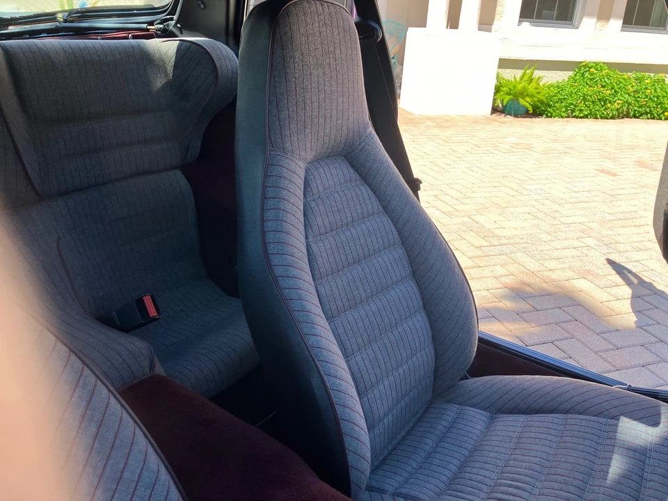 1988 Porsche 924 S - Image 24 of 31