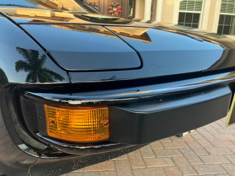 1988 Porsche 924 S - Image 9 of 31