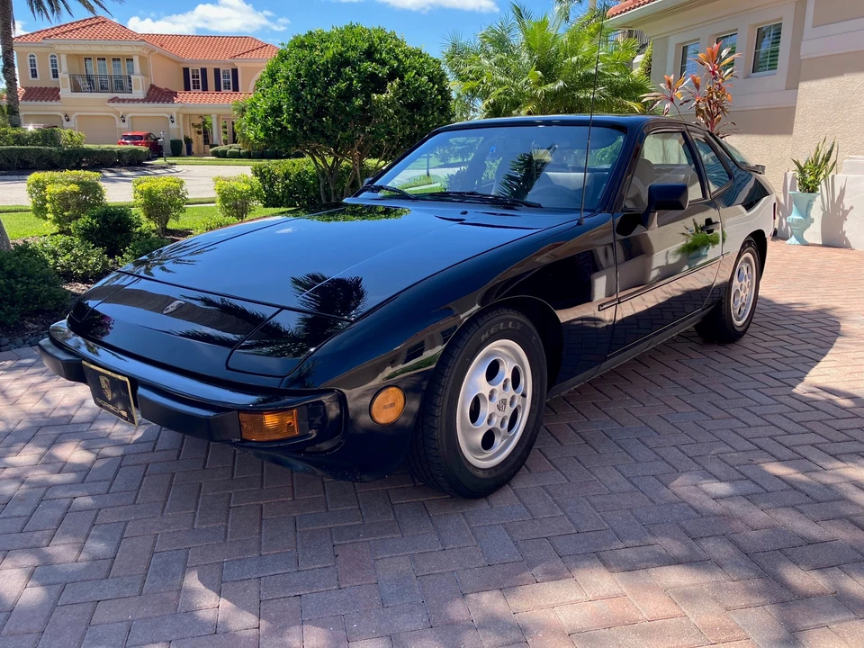 1988 Porsche 924 S - Image 2 of 31