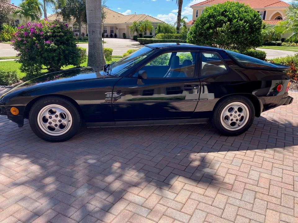 1988 Porsche 924 S - Image 8 of 31