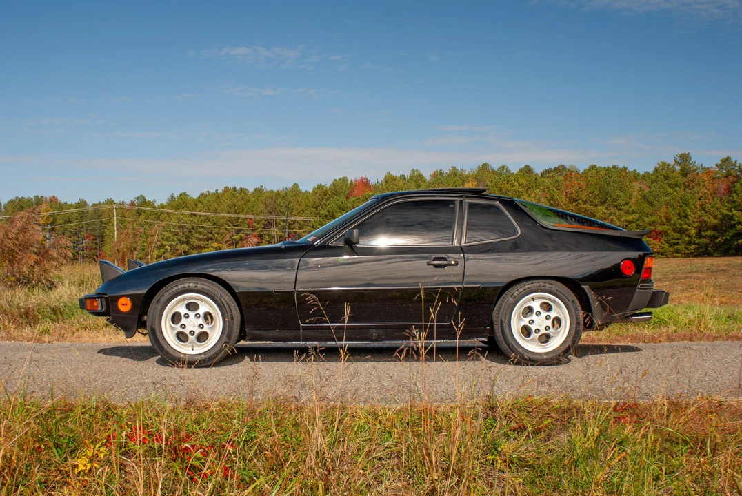 1988 Porsche 924 S - Image 7 of 31